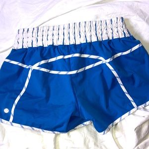 Lululemon tracker short 4”